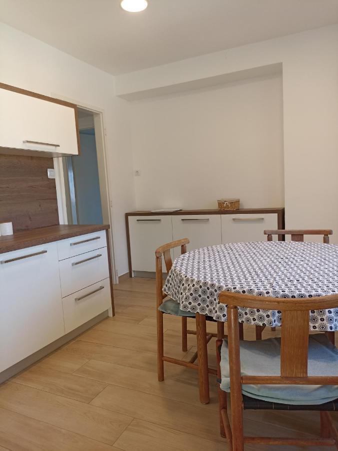 רייקה Apartman Pecine מראה חיצוני תמונה